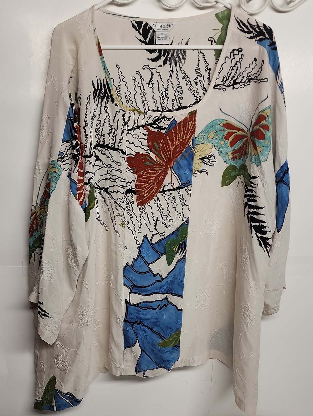 Citron Santa Monica 100% Silk Cream Scoop Neck Tunic  Butterfly Print 1X Boho
